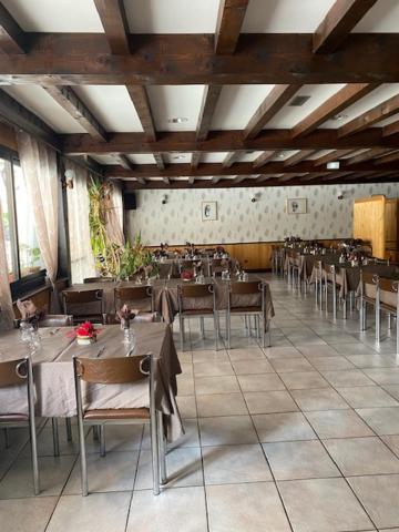 Hotel Restaurant De La Poste Saint-Colomban-des-Villards Kültér fotó